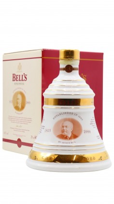 Bell's Decanter Christmas 2000 Arthur Bell 8 year old